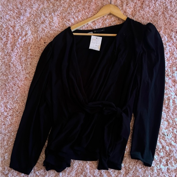 Dressy crop top blouse - Picture 3 of 4